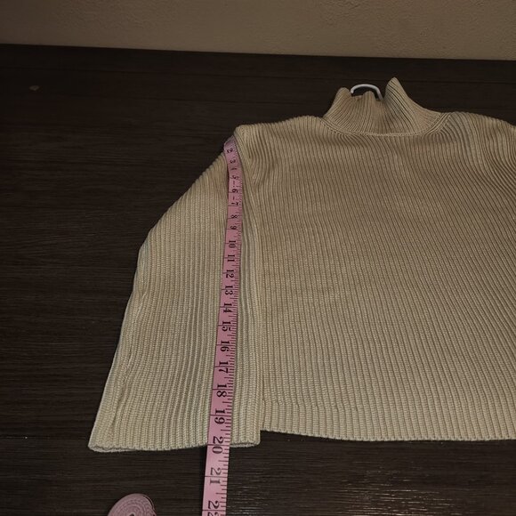 Tuckernuck Pomander Place Mockneck Sweater Tan NWT Med - Picture 5 of 9